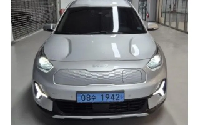 니로PHEV 중고차 니로 플러스 EV 에어 매물 사진 18 - 2022/07 53,694km