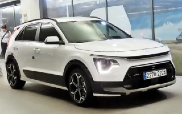 니로PHEV 중고차 디 올 뉴 니로 시그니처 매물 사진 8 - 2024/04 22,023km