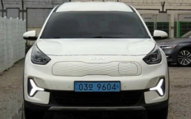 니로PHEV 중고차 니로 플러스 EV 에어 매물 사진 2 - 2022/08 42,638km